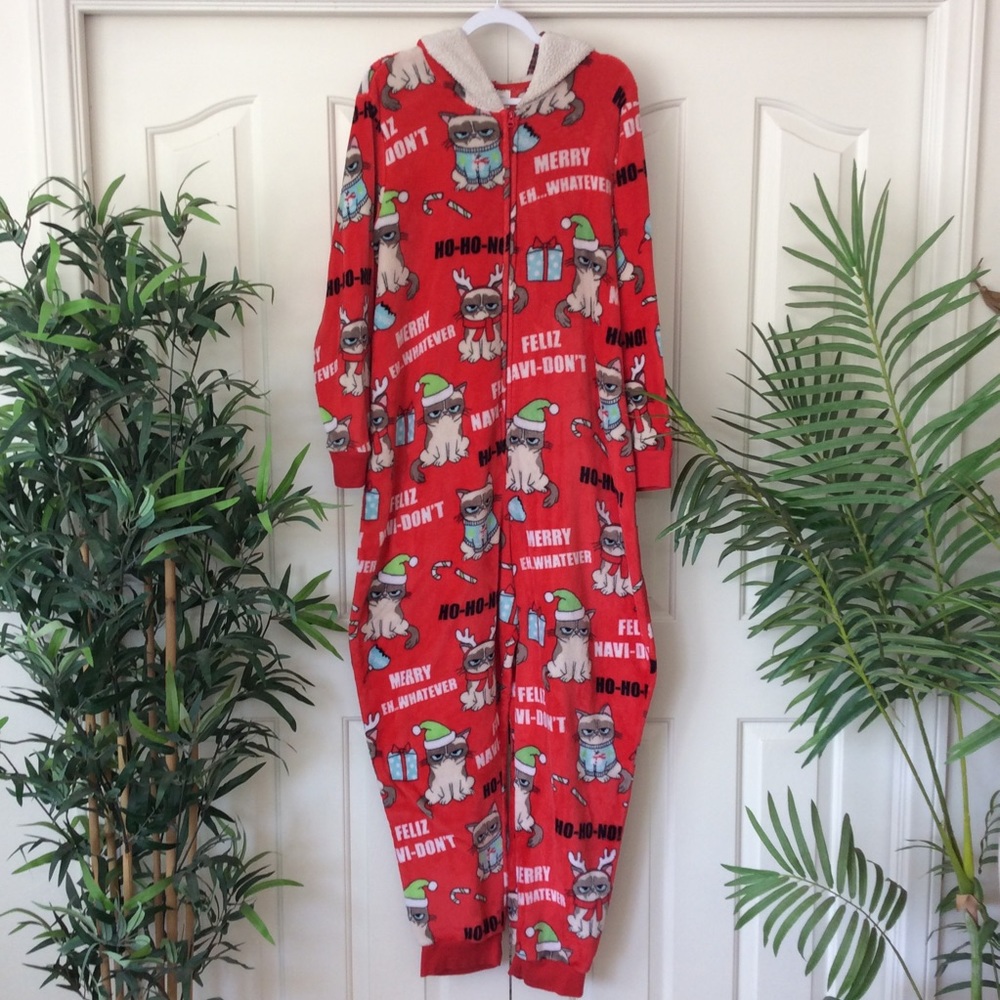 Grumpy Cat 3X Red Christmas Onesie Pajamas